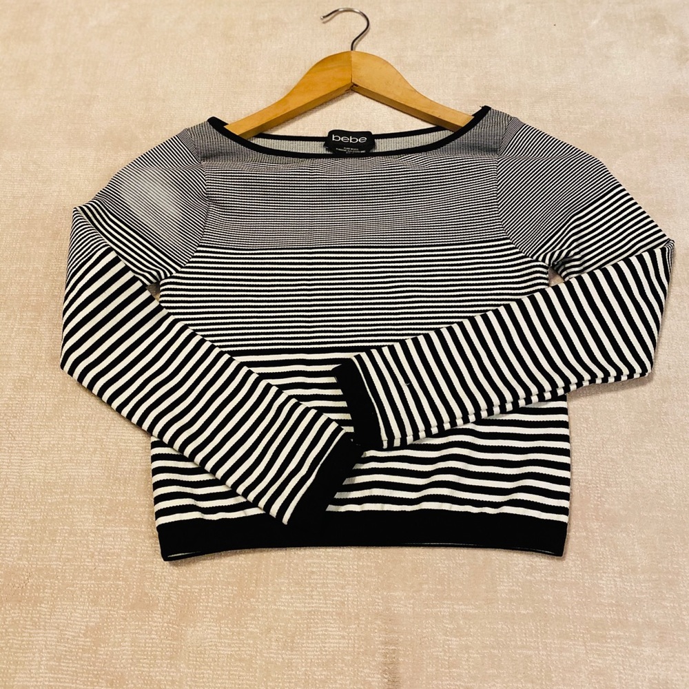 Bebe crop top
